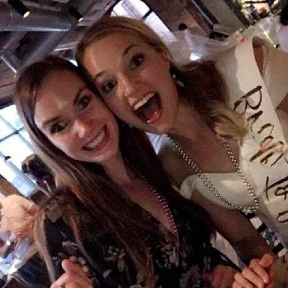 Meet your Posher, Brenna